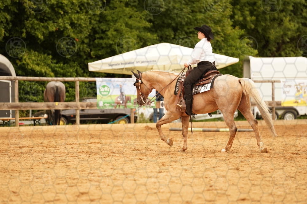 s_A9_09056.jpg